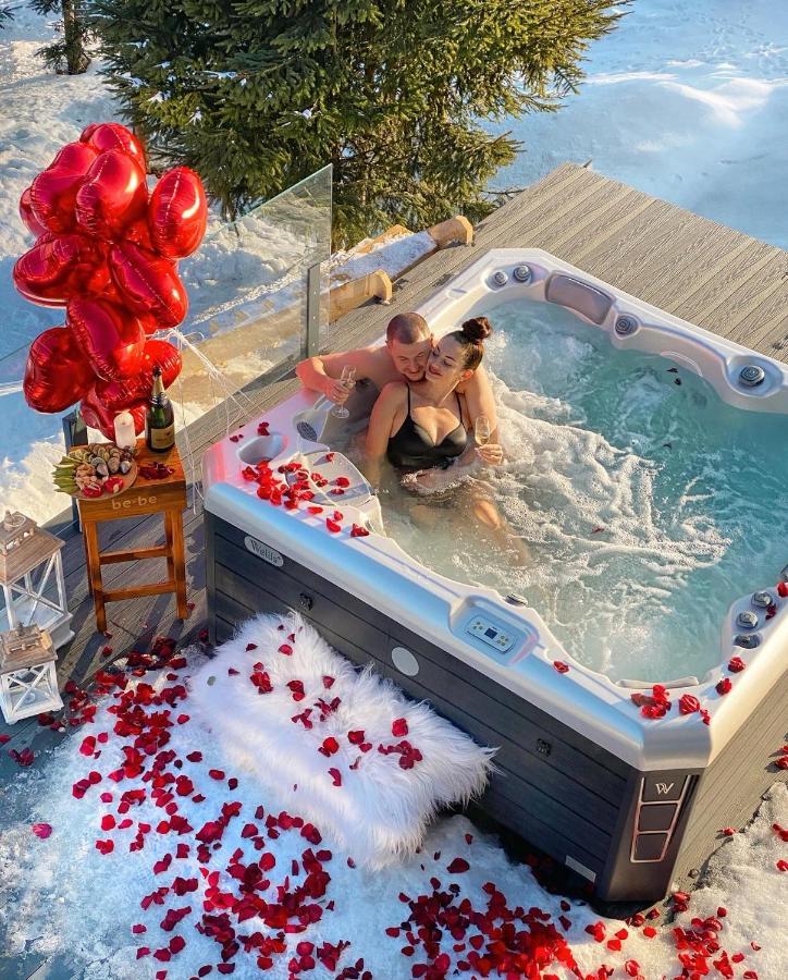 Be Be Chalet - Premium Jacuzi & Private Pool バコヴェル エクステリア 写真