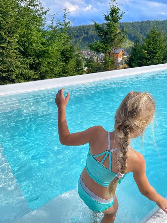 Be Be Chalet - Premium Jacuzi & Private Pool バコヴェル エクステリア 写真